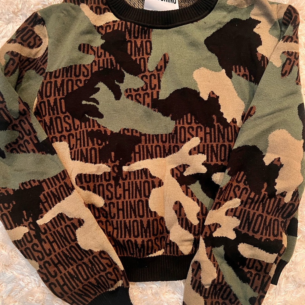 Moschino Men's Green and Black Camouflage Sweater
